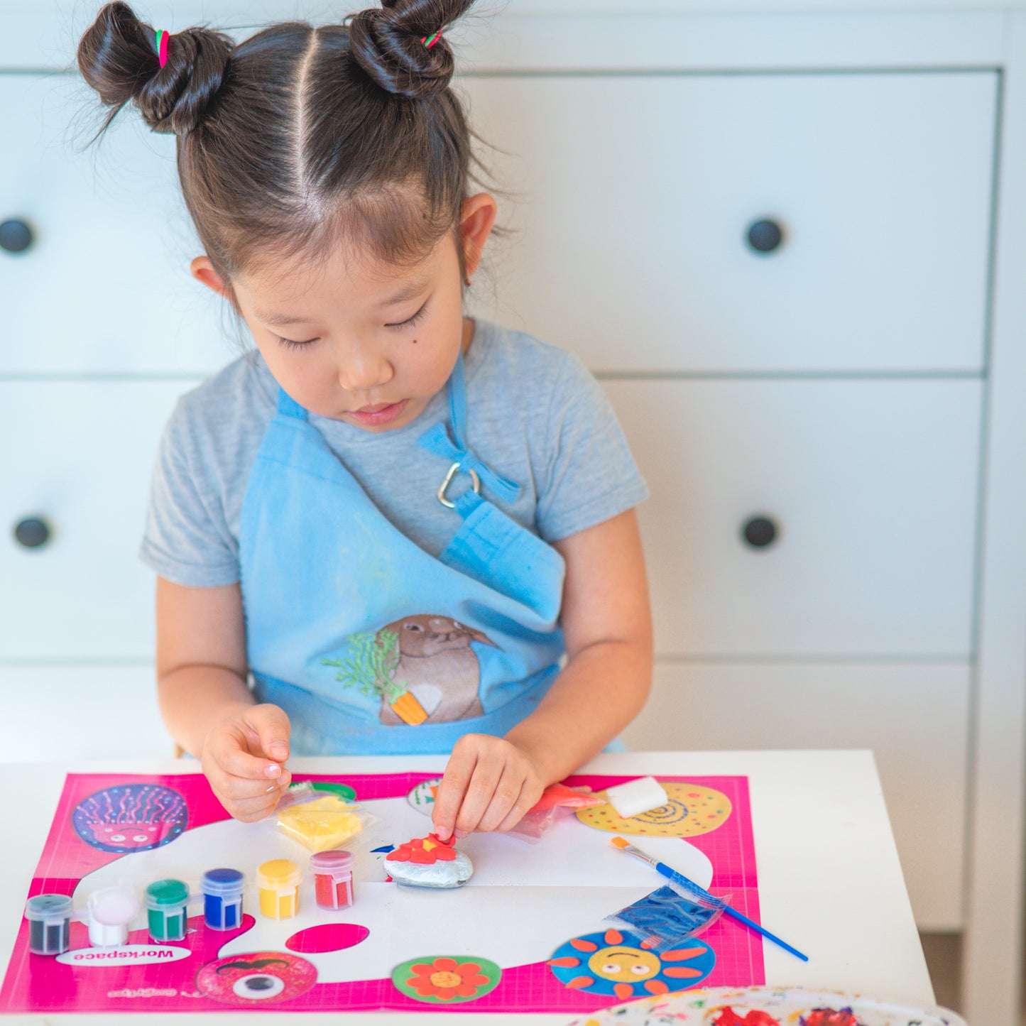 PlumoToys® Rock Painting Kit for Kids - Arts and Crafts for Girls & Boys Ages 6-12 - Craft Kits Art Set Supplies for Painting Rocks - Best Tween Paint Gift, Kids Activities Age 4 5 6 7 8 9 10